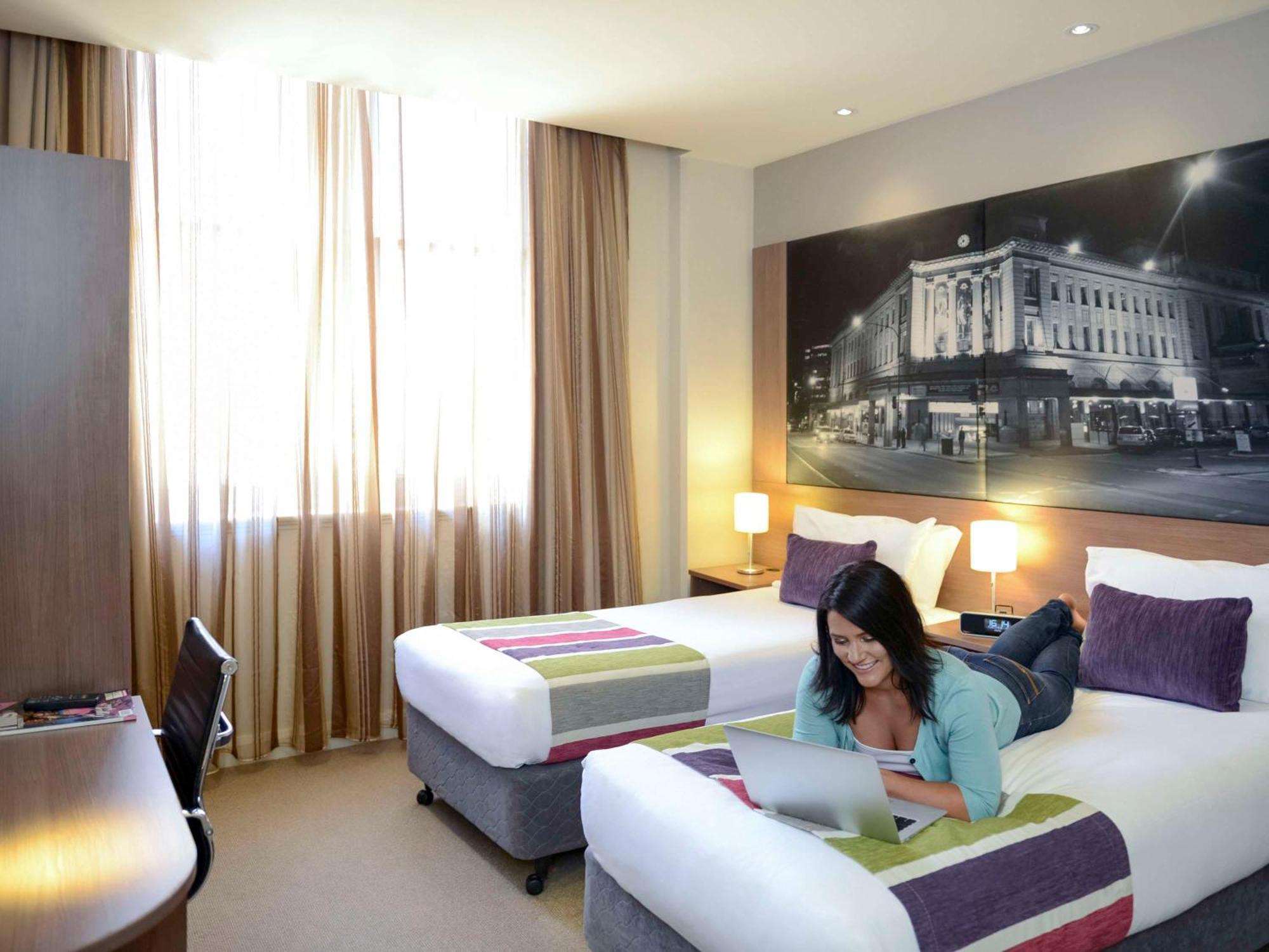 Grosvenor Hotel Аделаида Экстерьер фото